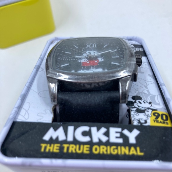 Disney Lot of 2 Mickey Mouse Watches 90th Anniversary 2018 New in Box - Picture 10 of 12